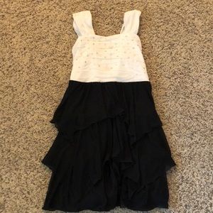 A very cute formal dress!
